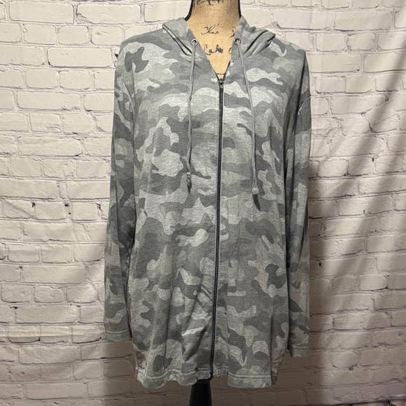 Jane and Delancey Tops - Jane & Delancey Gray Camo Zip-Up Hoodie lightweight longer length